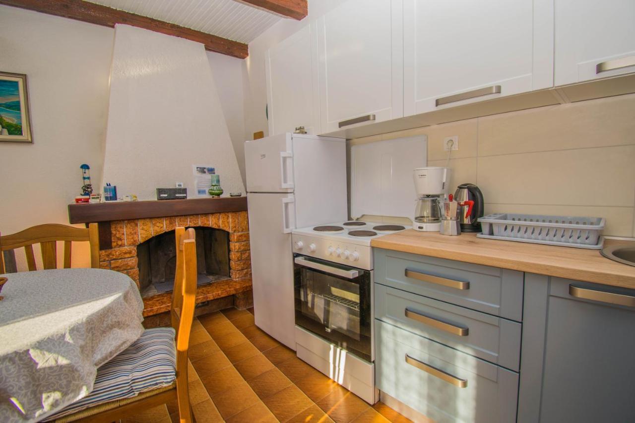 Holiday House Punta Blue & Orange 5M From The Sea, Island Cres Punta Križa Exteriör bild